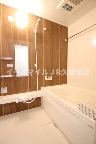 バス・シャワールーム　落ち着いた空間のお風呂です