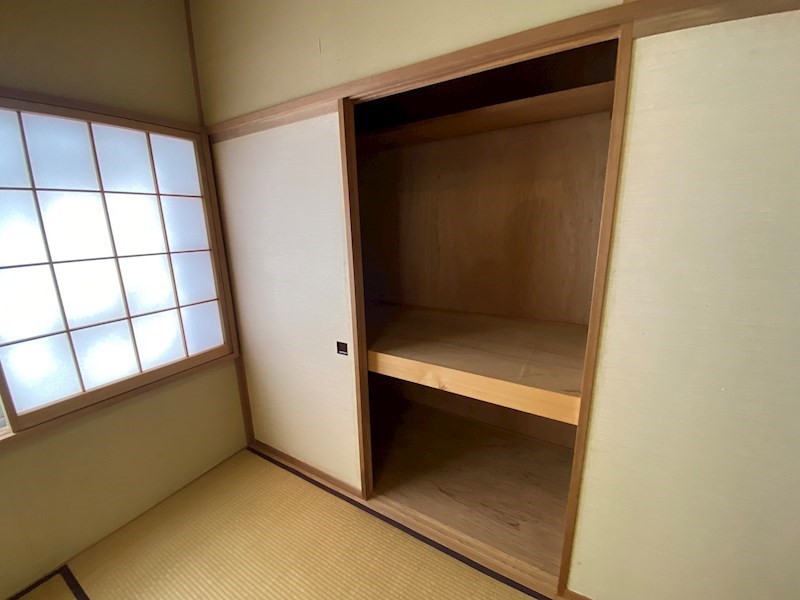 収納　各居室に収納有