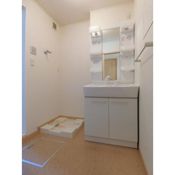 洗面設備　室内洗濯機置場有り