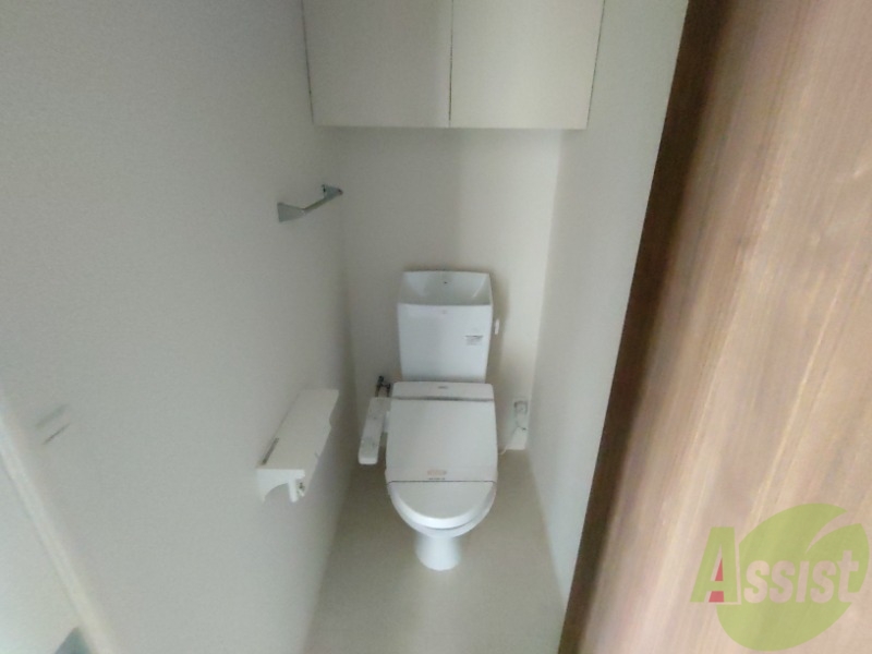 トイレ　トイレは綺麗でウォッシュレットも付いて快適にお使い頂けます。