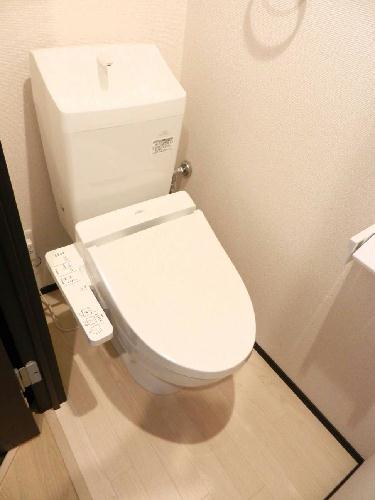 トイレ　建築中の為　同タイプの室内写真になります。