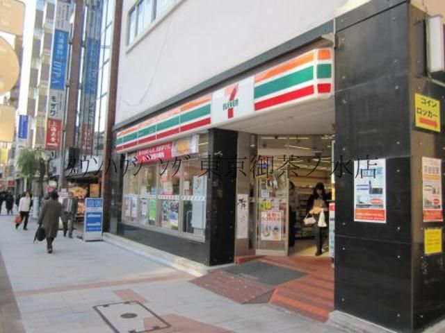 コンビニ　セブンイレブン（コンビニ）まで200m