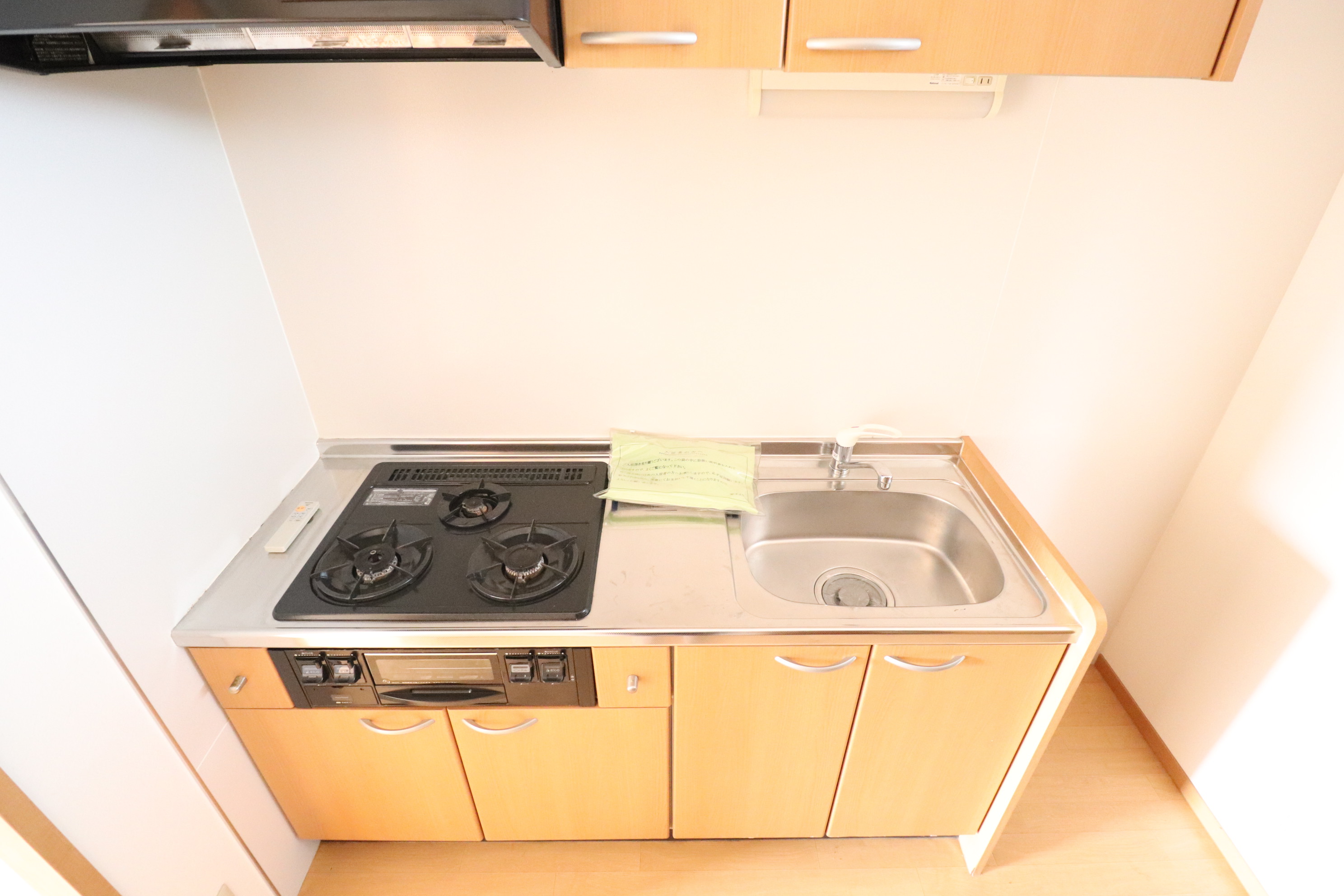 キッチン　3口コンロで使いやすいキッチン♪