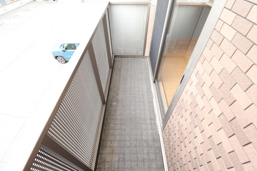 バルコニー　日当たりの良いバルコニー♪