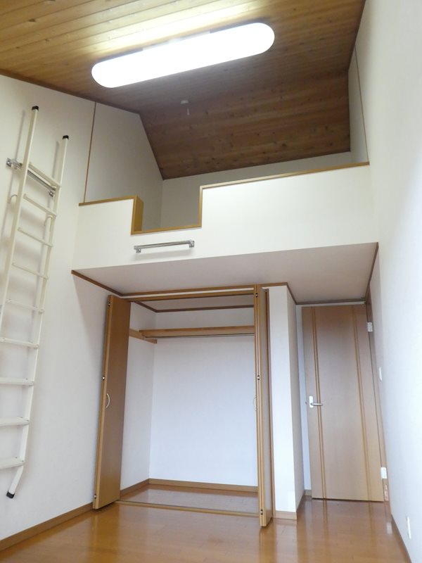 その他部屋・スペース　西側洋室ロフト付