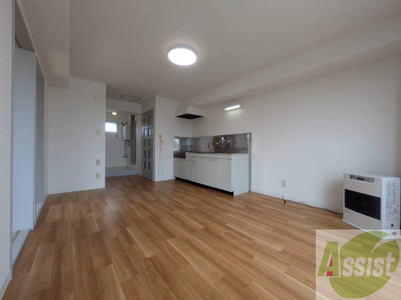 居室・リビング　広くてキレイなお部屋が広がっていて、充実した生活が送れそう。