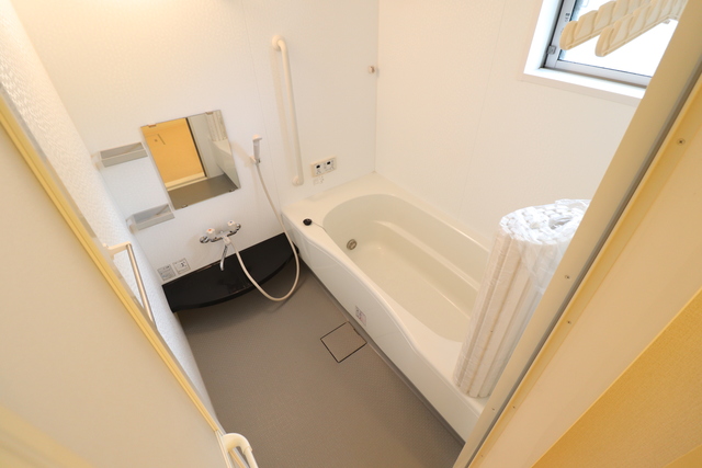 バス・シャワールーム　洋室