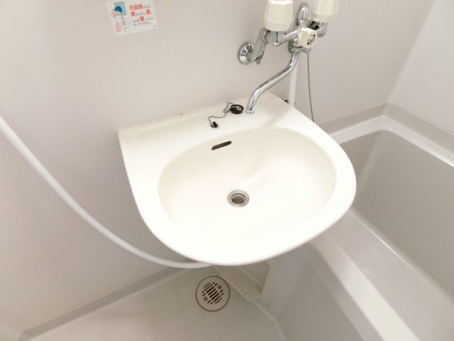 洗面設備　同物件別部屋イメージ写真