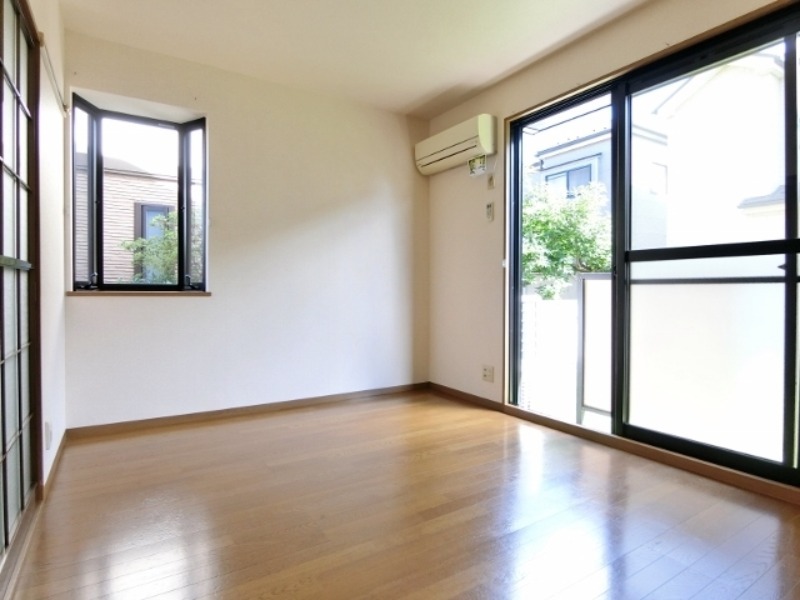 居室・リビング　図面と現状に相違がある場合には現状を優先