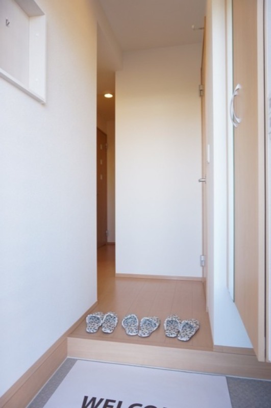 玄関　図面と現状に相違がある場合には現状を優先