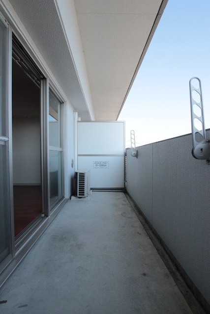 バルコニー　写真は別号室のものです。