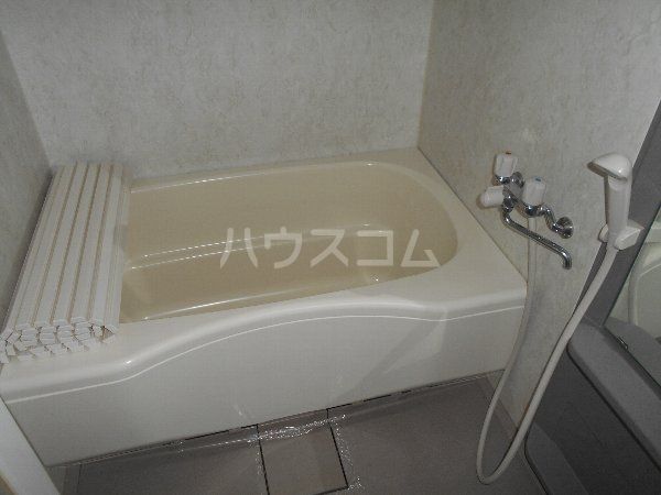 ディージービル小牧中央の風呂写真