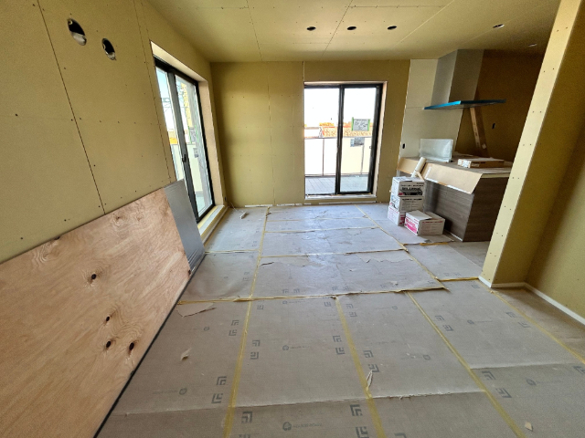 居室・リビング　１３．３帖のリビング