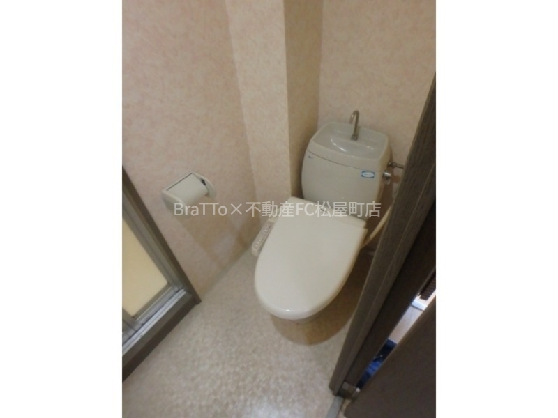 トイレ　トイレ（ウォシュレット付き）