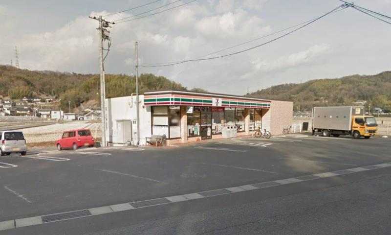 コンビニ　セブンイレブン（コンビニ）まで2255m