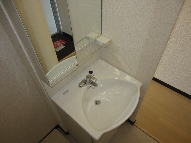 洗面設備　独立洗面台※同タイプ