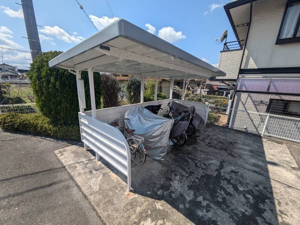 駐車場　駐輪場
