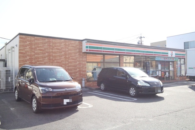 コンビニ　セブン－イレブン　名古屋戸田駅前店（コンビニ）まで300m