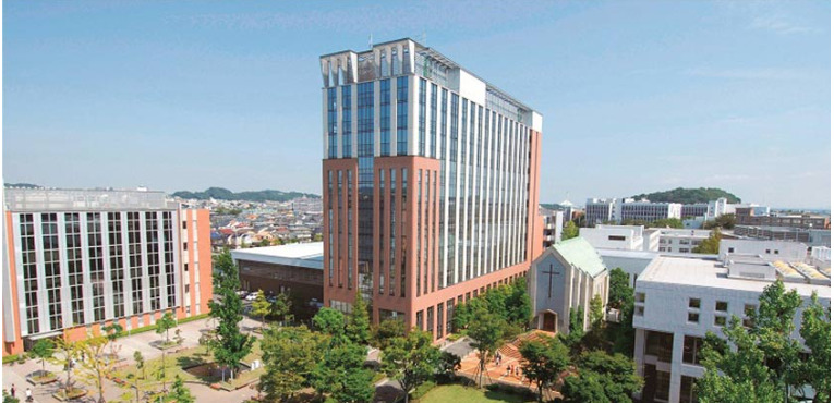 大学・短大　私立関東学院大学（大学・短大）まで1225m