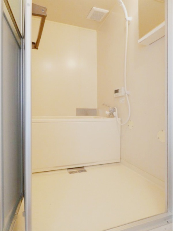 バス・シャワールーム　図面と現状に相違がある場合には現状を優先