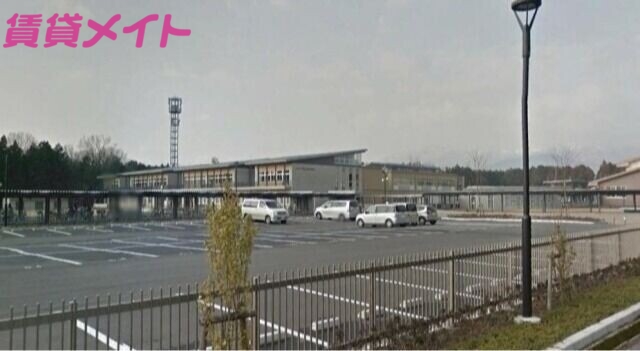 中学校　いなべ市立大安中学校（中学校）まで2421m