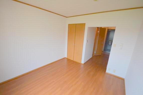 その他部屋・スペース　落ち着いた雰囲気のこのお部屋でゆっくりお休みください。