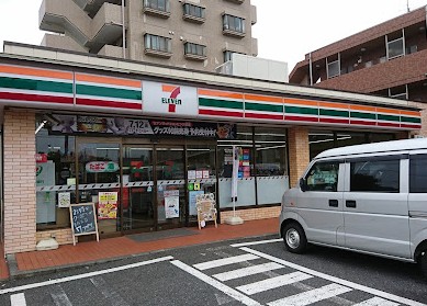 コンビニ　セブンイレブン 練馬石神井高校前店（コンビニ）まで569m