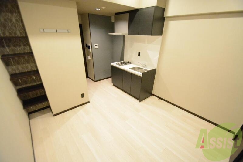 居室・リビング　白を基調としたリビングです