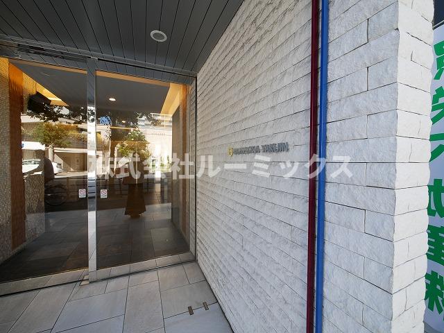 エントランス　清潔なエントランスです