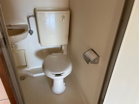 トイレ　※別号室の写真です