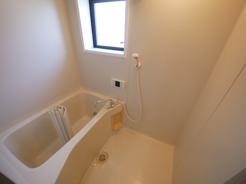 バス・シャワールーム　追焚き給湯・シャワー