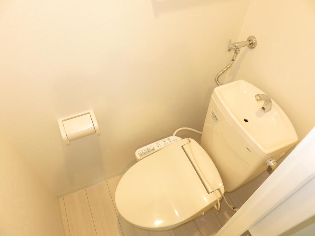 トイレ　シャワートイレ