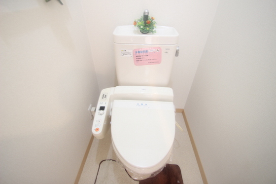 トイレ　※別部屋の写真です