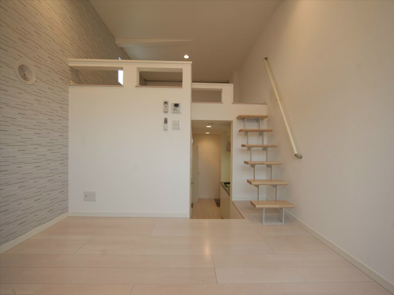 その他　洋室6帖　上階ロフト6.2帖（収納でも部屋でも使えます）