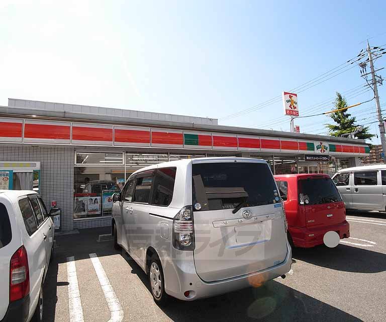 コンビニ　サンクス吉祥院蒔絵店（コンビニ）まで321m