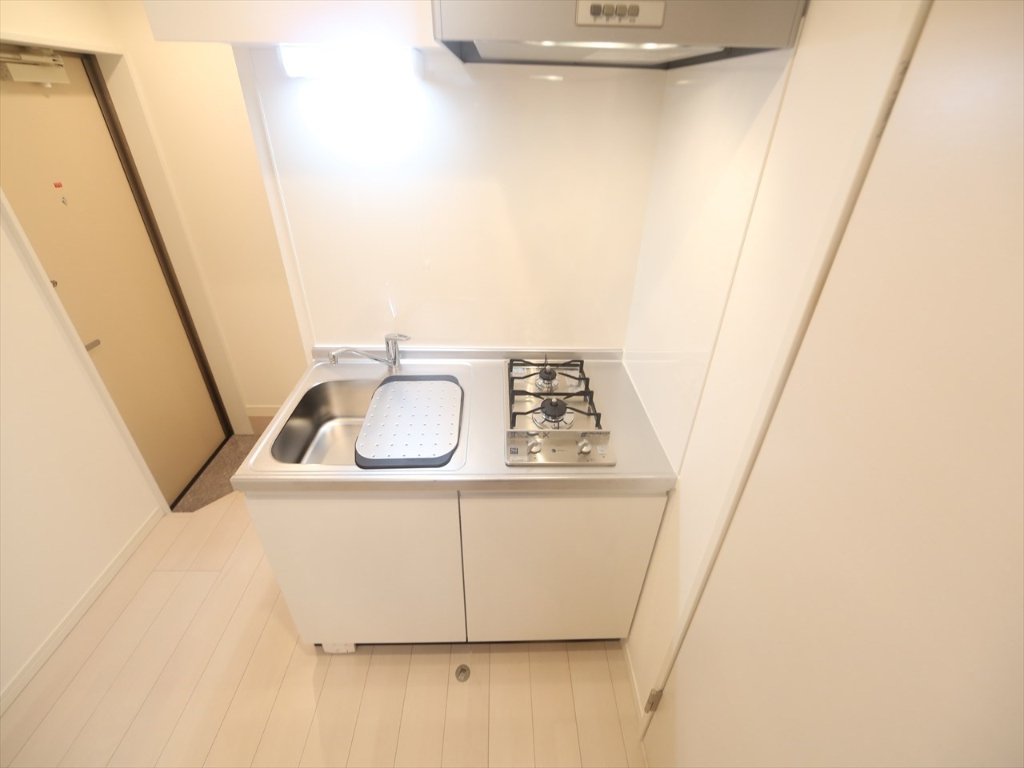 キッチン　システムキッチン（ガス2口）冷蔵庫・レンジ等ご用意できます