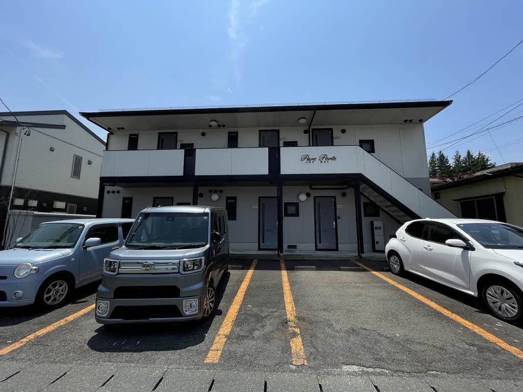 建物外観　駐車場