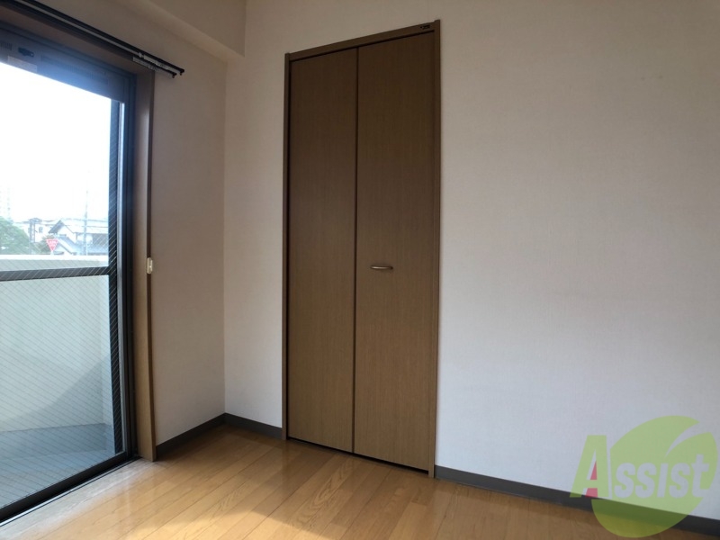 収納　クローゼットがありました。お洋服や荷物はここへ