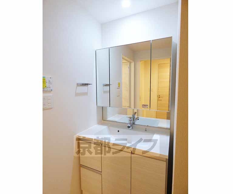 洗面設備　独立洗面台