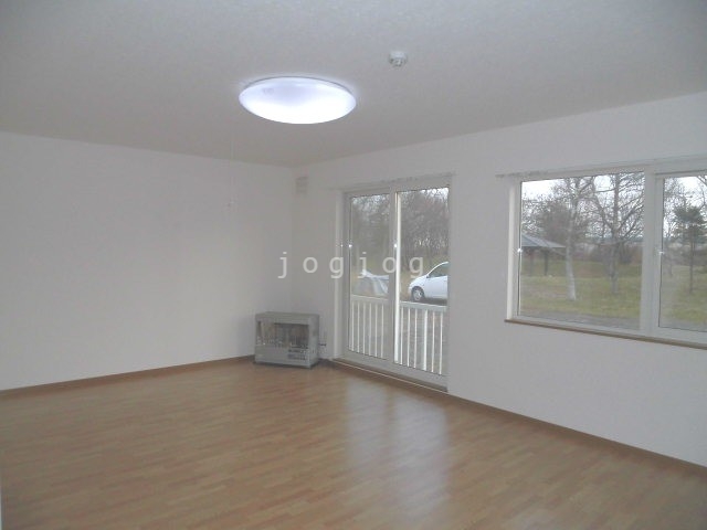 居室・リビング　居間