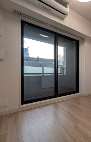 居室・リビング　使いやすい形の為、レイアウトを楽しめます♪