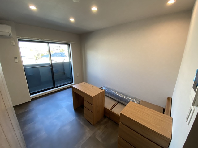 居室・リビング　家具付きです。