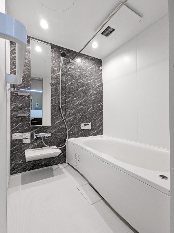 バス・シャワールーム　図面と現状に相違がある場合には現状を優先