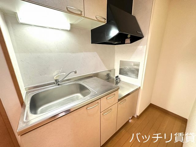 キッチン　※別号室イメージの為、現状を優先致します