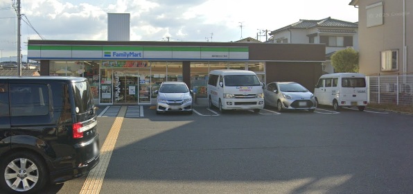 コンビニ　ファミリーマート 藤井寺野中五丁目店（コンビニ）まで209m