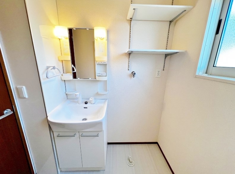 洗面設備　★洗髪洗面化粧台＆室内洗濯機置場★