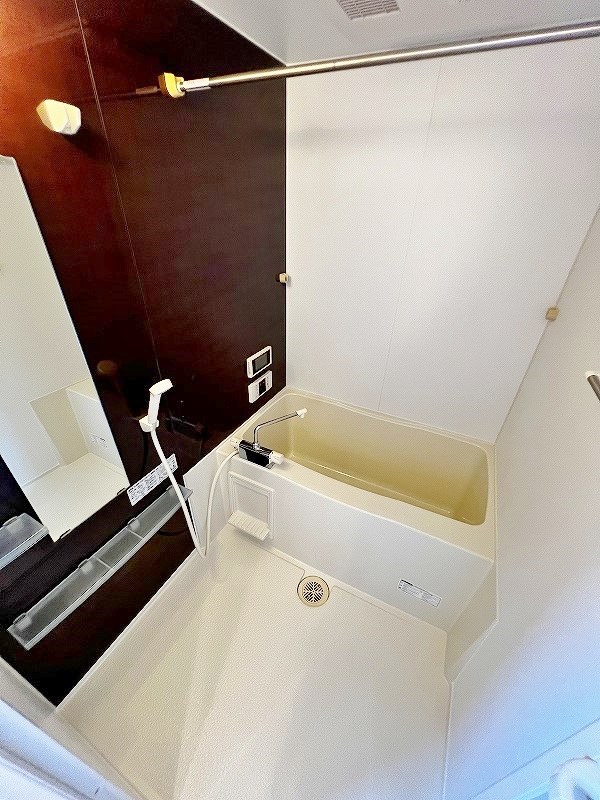 バス・シャワールーム　★追焚機能＆浴室乾燥機付き浴室★