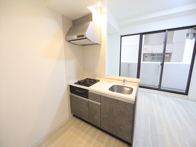 キッチン　システムキッチン（ガス2口コンログリル付）カウンターキッチン