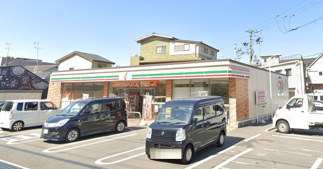 コンビニ　セブンイレブン泉大津菅原町店（コンビニ）まで686m