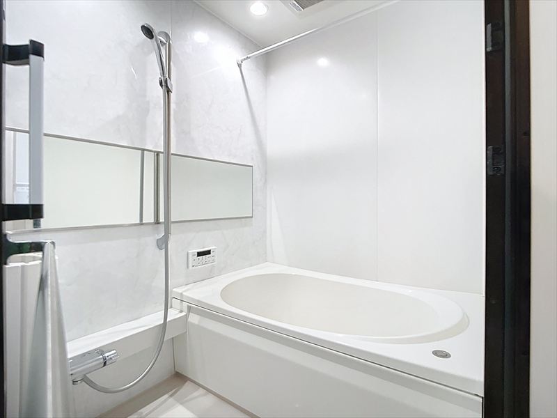 バス・シャワールーム　※写真は同物件の別部屋です